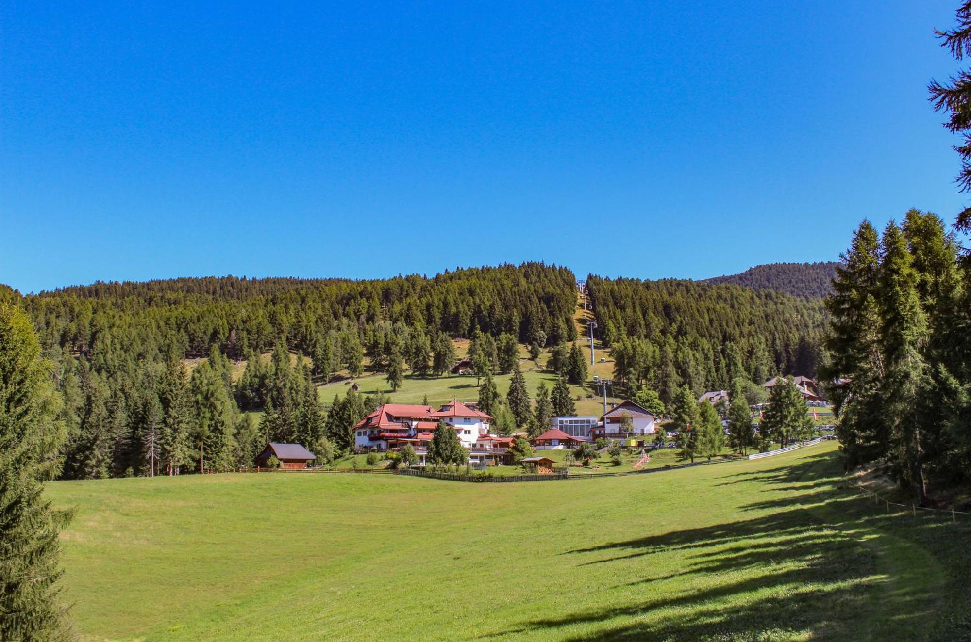 Berghotel zum Zirm Klobenstein Exterior foto